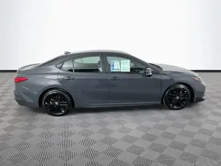 Toyota Camry 2026 SE 4dr Sedán