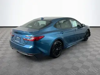 Toyota Camry 2026 SE 4dr Sedan