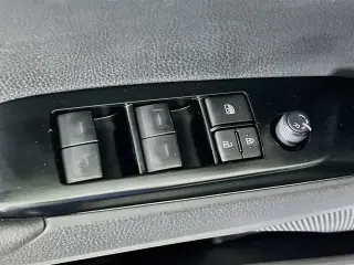 Toyota Camry 2026 SE 4dr Sedan