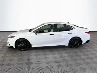 Toyota Camry 2026 SE 4dr Sedan