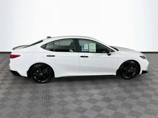 Toyota Camry 2026 SE 4dr Sedan