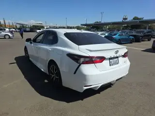 Toyota Camry 2021 SE 4dr Sedan