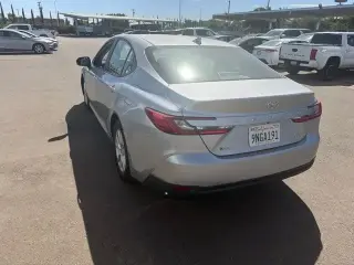 Toyota Camry 2025 LE 4p Sedan
