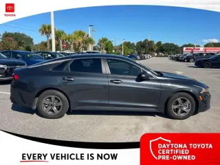 Kia K5 2024 LXS 4p Sedan
