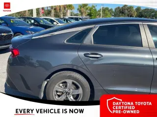 Kia K5 2024 LXS 4p Sedan