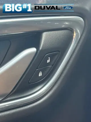 Chevrolet Suburban 2022 4x2 LT 4p SUV