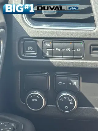 Chevrolet Suburban 2022 4x2 LT 4p SUV