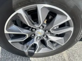 Chevrolet Suburban 2022 4x2 LT 4p SUV