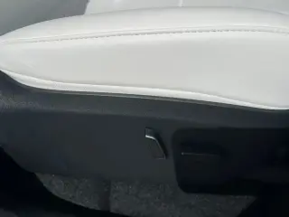 Tesla Model Y 2024 tracción en todas las ruedas Long Range 4p Crossover