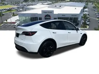 Tesla Model Y 2024 tracción en todas las ruedas Long Range 4p Crossover