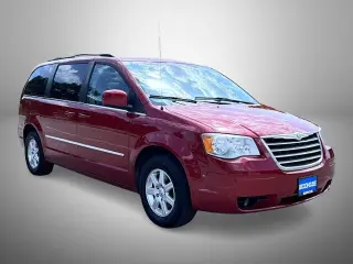 Chrysler Town and Country 2010 Touring 4dr Mini-Van