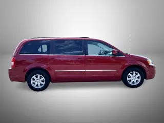 Chrysler Town and Country 2010 Touring 4dr Mini-Van
