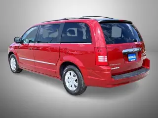 Chrysler Town and Country 2010 Touring 4dr Mini-Van