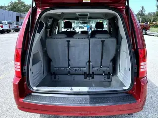 Chrysler Town and Country 2010 Touring 4dr Mini-Van
