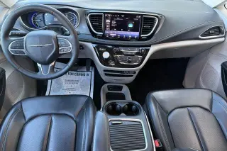 Chrysler Pacifica Plug-In Hybrid 2023 Touring L 4dr Mini-Van