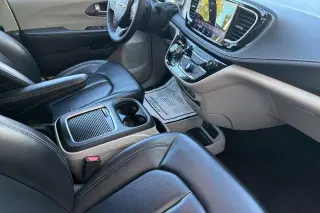 Chrysler Pacifica Plug-In Hybrid 2023 Touring L 4dr Mini-Van