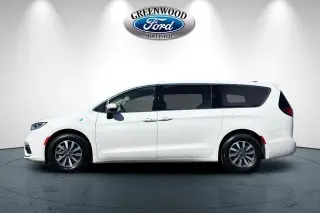 Chrysler Pacifica Plug-In Hybrid 2023 Touring L 4dr Mini-Van