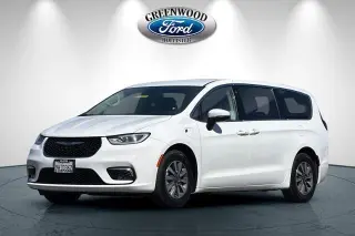 Chrysler Pacifica Plug-In Hybrid 2023 Touring L 4dr Mini-Van