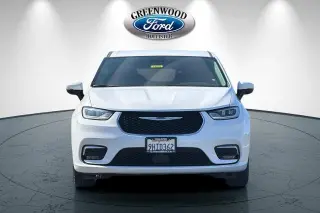Chrysler Pacifica Plug-In Hybrid 2023 Touring L 4dr Mini-Van
