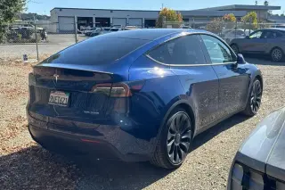 Tesla Modelo Y 2022 AWD Performance 4dr Crossover