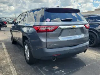 Chevrolet Traverse 2020 LS 4dr SUV con 1LS