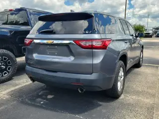 Chevrolet Traverse 2020 LS 4dr SUV con 1LS