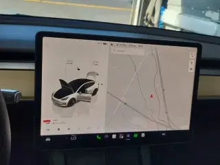 Tesla Model 3 2023 4dr Sedán