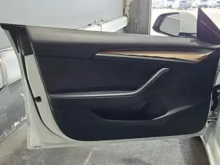 Tesla Model 3 2023 4dr Sedán