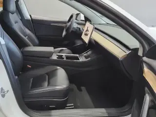 Tesla Model 3 2023 4dr Sedán