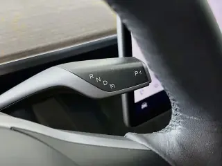 Tesla Modelo Y 2023 AWD Performance 4dr Crossover