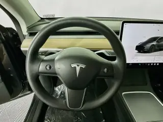 Tesla Modelo Y 2023 AWD Performance 4dr Crossover