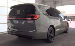 Chrysler Pacifica Híbrido 2022 Touring L 4dr Mini-Van