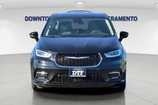 Chrysler Pacifica Plug-In Hybrid 2024 Select 4dr Mini-Van