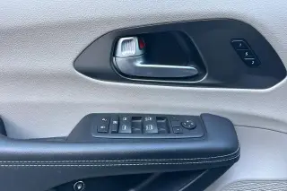 Chrysler Pacifica Plug-In Hybrid 2024 Select 4dr Mini-Van