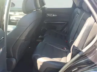Genesis GV70 2025 AWD 2.5T Estándar 4p SUV
