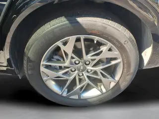 Genesis GV70 2025 AWD 2.5T Estándar 4p SUV