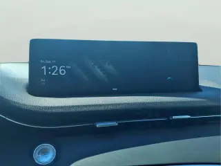 Genesis GV70 2025 AWD 2.5T Estándar 4p SUV