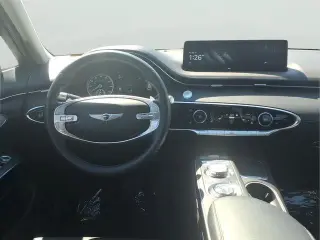 Genesis GV70 2025 AWD 2.5T Estándar 4p SUV
