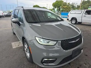 Chrysler Pacifica 2023 Limited 4dr Mini-Van