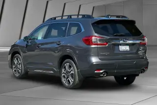 Subaru Ascent 2023 AWD Limited 8-Pasajeros 4p SUV