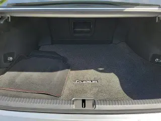 Lexus ES 350 2024 F SPORT Manejo 4p Sedan