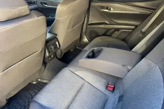 Toyota Camry 2026 SE 4dr Sedán