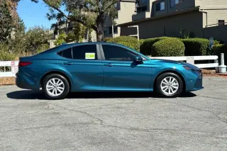 Toyota Camry 2026 SE 4dr Sedán