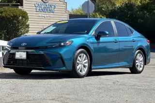 Toyota Camry 2026 SE 4dr Sedán