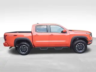 Nissan Frontier 2025 4x4 PRO-4X 4dr Crew Cab 5 ft. SB