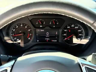 Chevrolet Camaro 2023 LT 2dr Coupe con 1LT