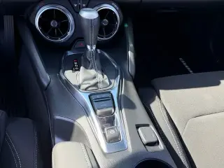 Chevrolet Camaro 2023 LT 2dr Coupe con 1LT