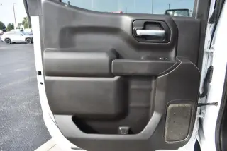 GMC Sierra 1500 2020 4x4 Base 4dr Crew Cab 6.6 ft. SB