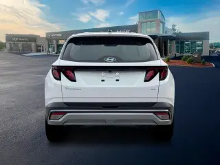 Hyundai TUCSON 2026 AWD SE 4dr SUV
