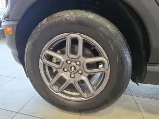 Ford Bronco Sport 2025 AWD Big Bend 4dr SUV en Negro Sombra. CARFAX de un solo propietario. 25/30 MPG ciudad/carretera 2025 Ford Bronco Sport Big Bend 4WD 8-Velocidades Automático 1.5L EcoBoost